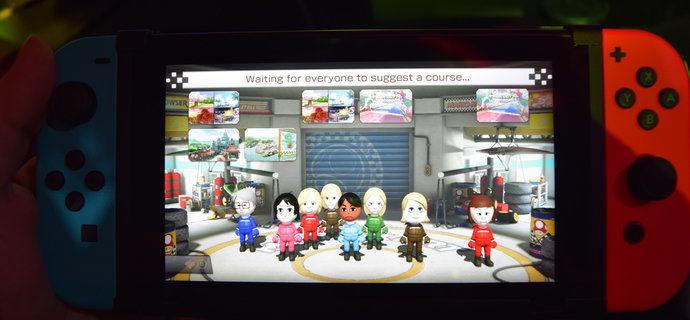 Mario Kart 8 local 2-player doesn't support JoyCon Grip